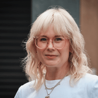 This is a picture of Vee Blackwood, a speaker at the conference