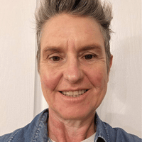 This is a picture of Karen Hunter, a speaker at the conference